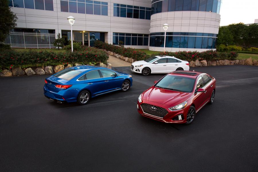  Hyundai Sonata Sport 2017 года  (NA) (фото 5 из 25)
